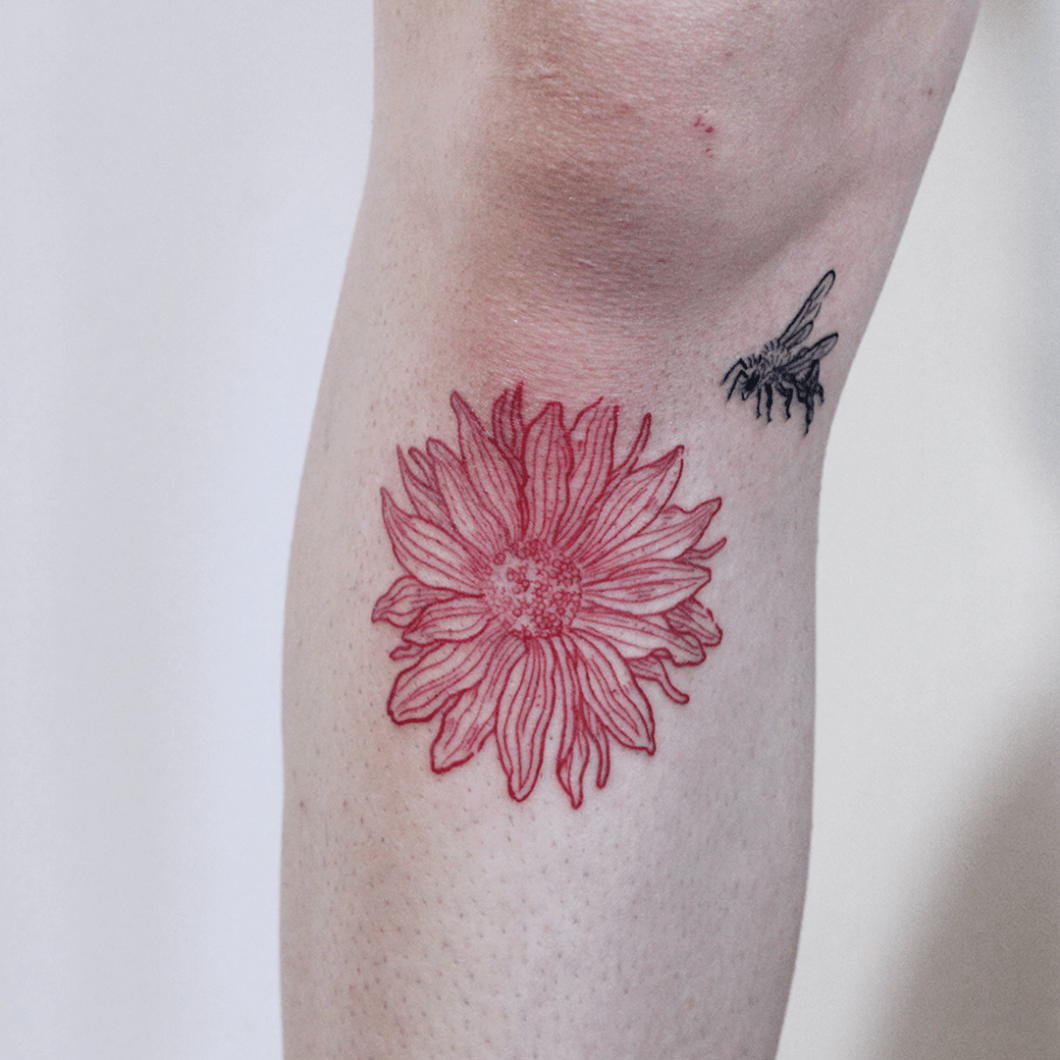 tattoo tournesol rouge face copie